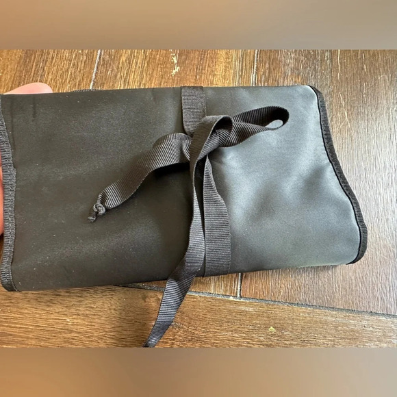 Chanel foldable cosmetics bag - Picture 4 of 14